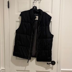 Old Navy black Puffer Vest
